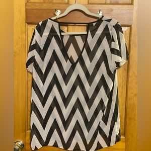 Size M Bobeau striped sheer top.